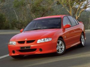 Holden Commodore S 2000 года
